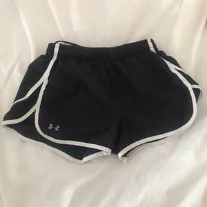 Under armour black athletic shorts